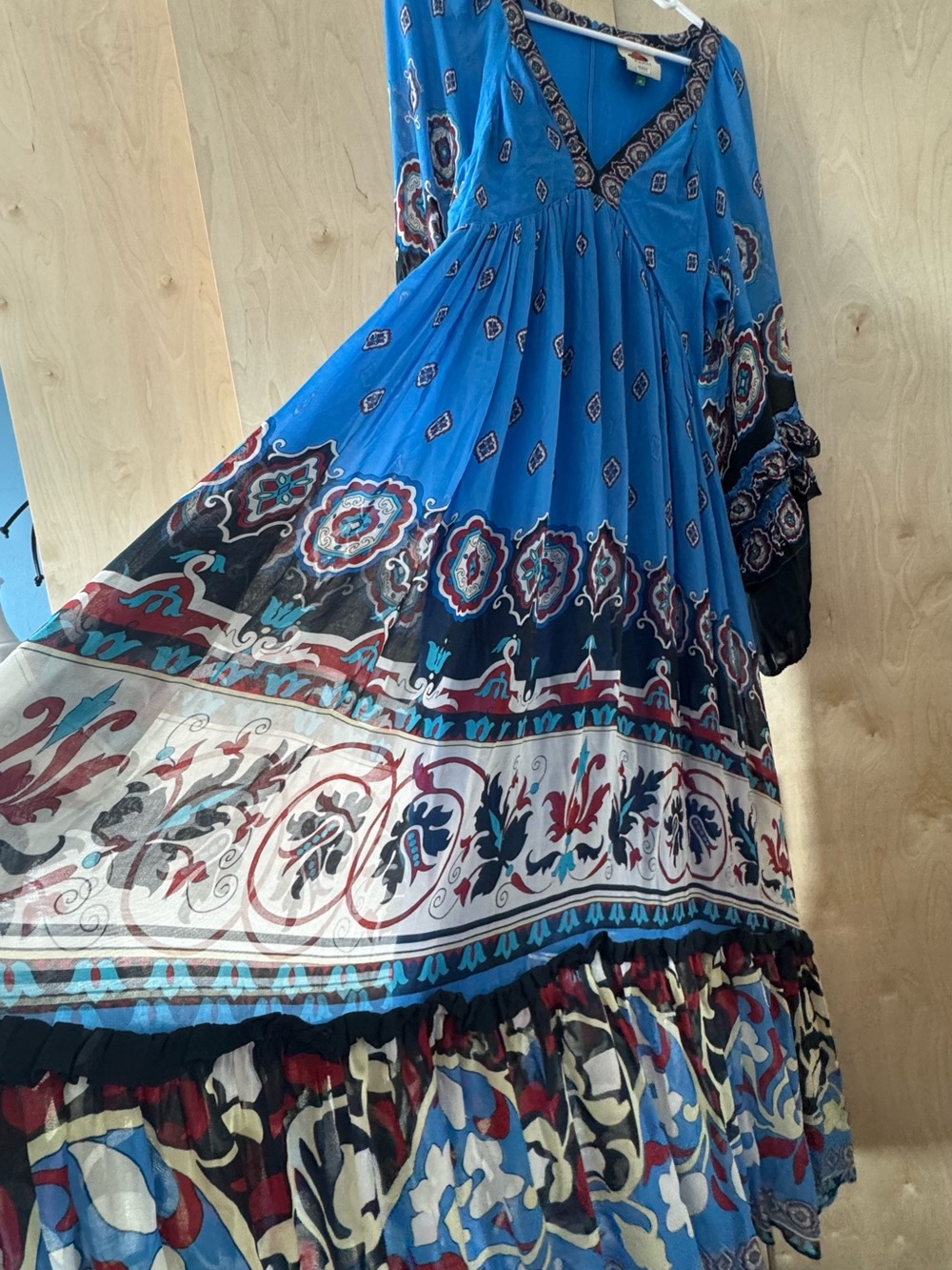 FARM Rio Blue Printed High-Low Maxi Dress - Picture 6 of 8